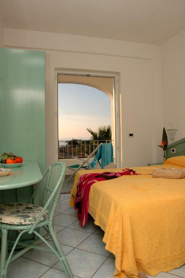 Villa Al Mare - Famiglia Calise Forio di Ischia Exteriör bild
